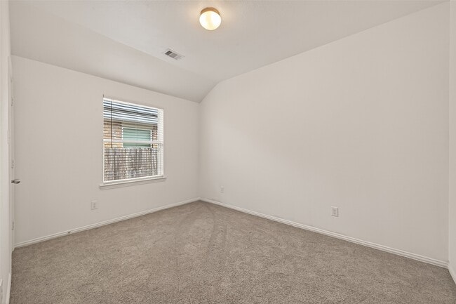 Building Photo - 16039 Cypress Farms Dr