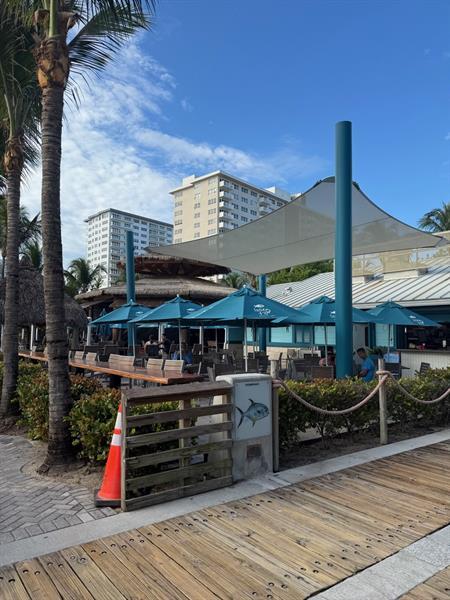 Building Photo - 2840 NE 14th Street Causeway