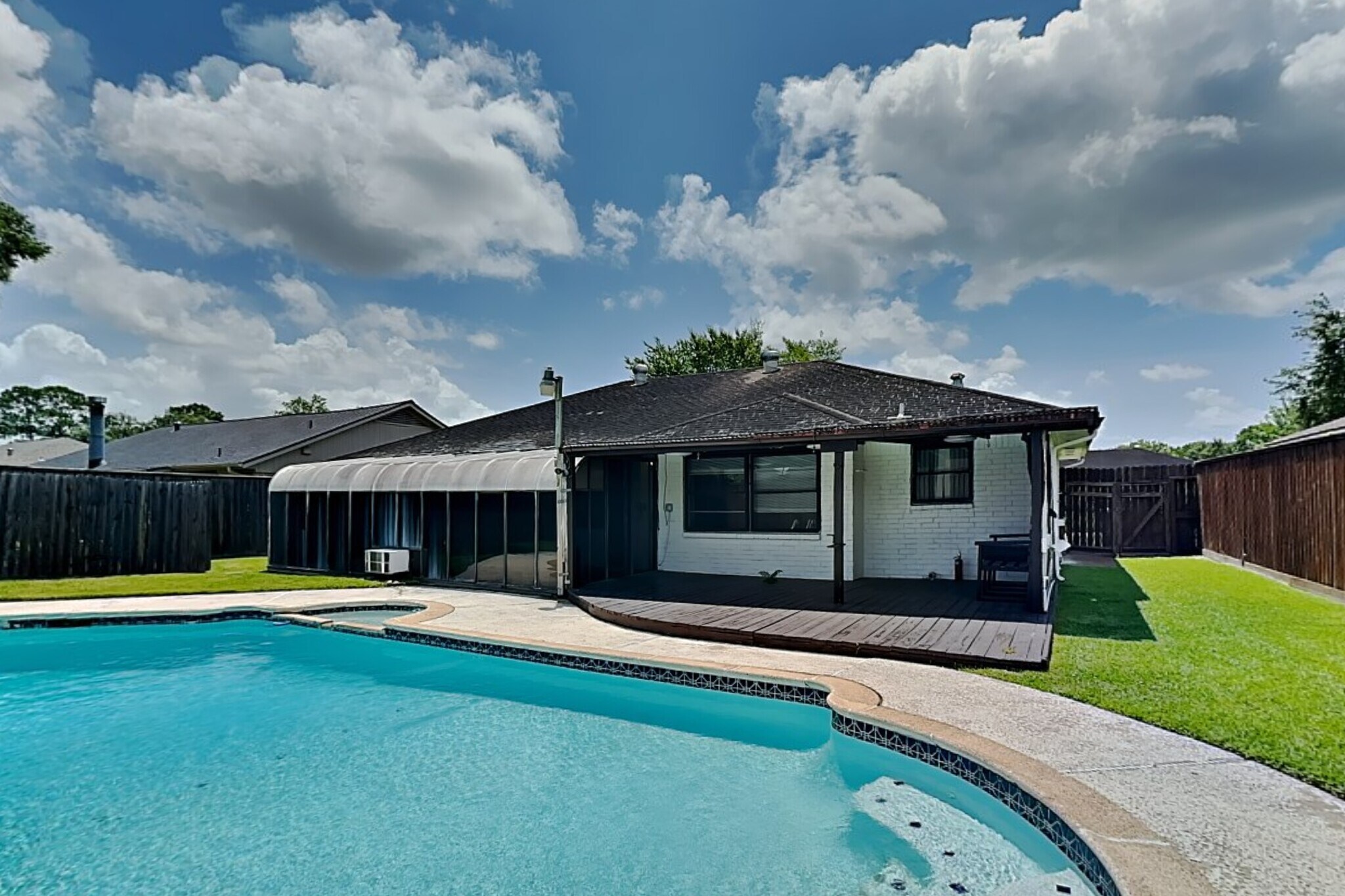 Building Photo - 10503 Kirkdale Dr