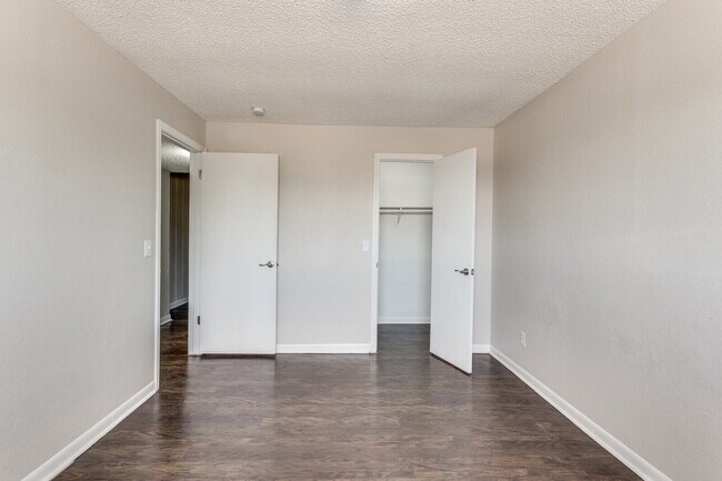 Building Photo - $699 - 2BR in Moore - Win a 55 inch TV! $99 Move in Special! $0 Deposit!
