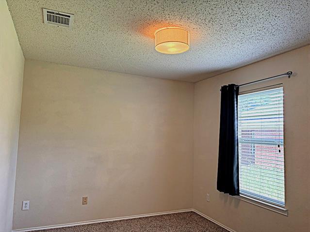 Building Photo - 9805 Nixon Dr