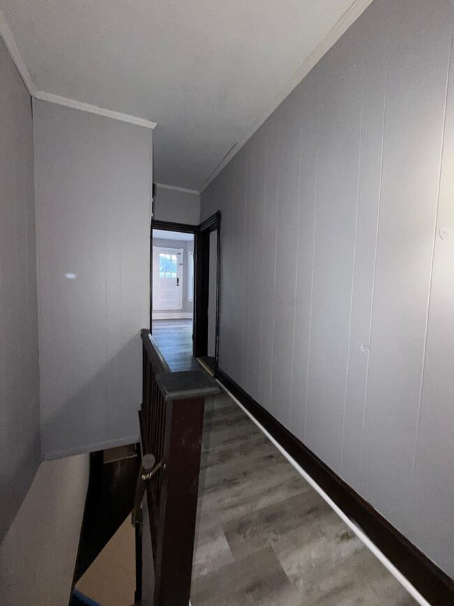 Building Photo - 257 Highland Ave