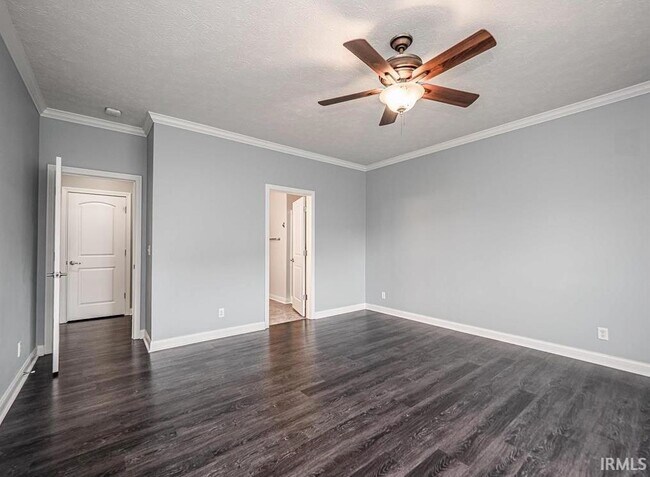 Building Photo - 2747 Thornhill Dr