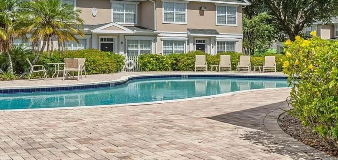 Building Photo - 3955 Almeida Ct