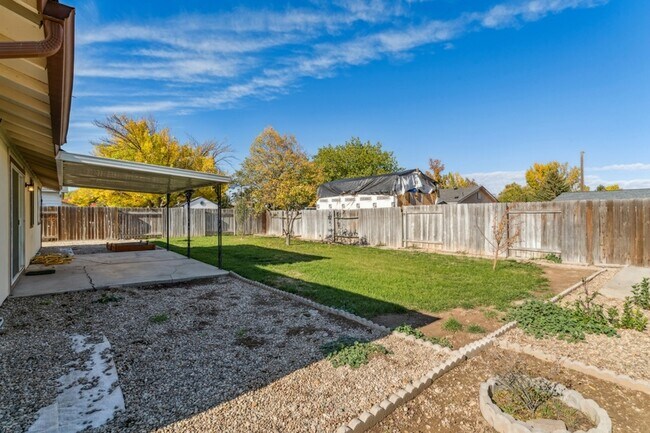 Building Photo - 1508 W Elm Pl