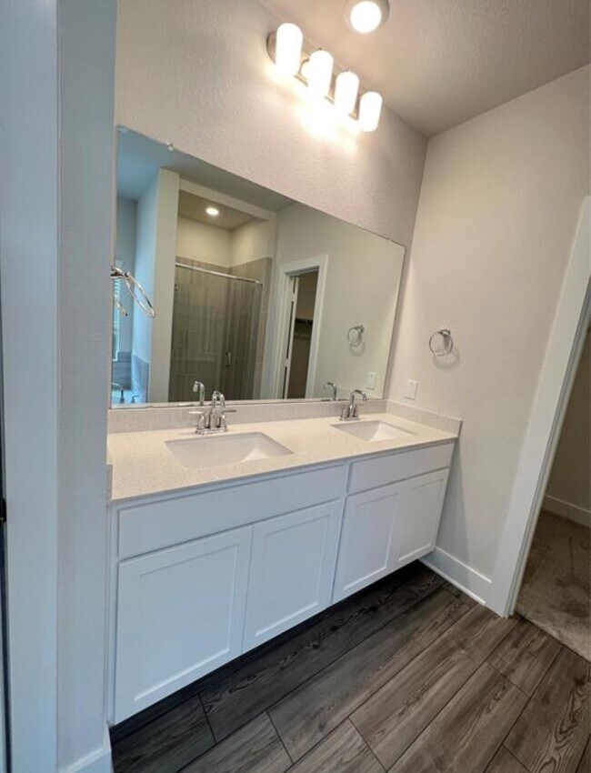 Building Photo - 17697 Tree of Heaven