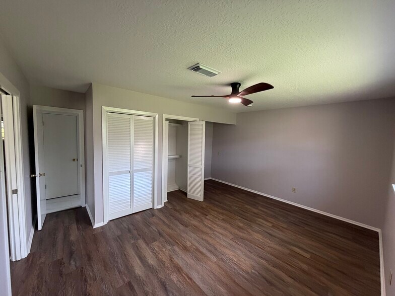 Master bedroom - 415 N 33rd St