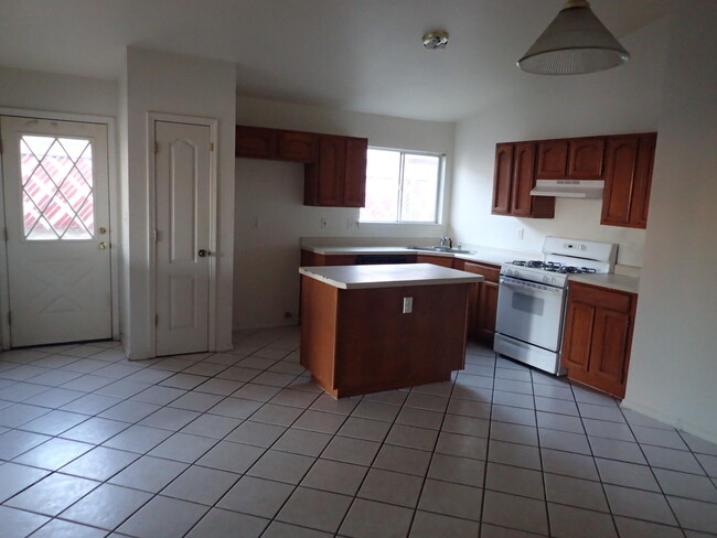 Building Photo - 12246 Via Granada Dr