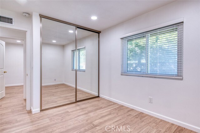 Building Photo - 961 S Mintwood Ln