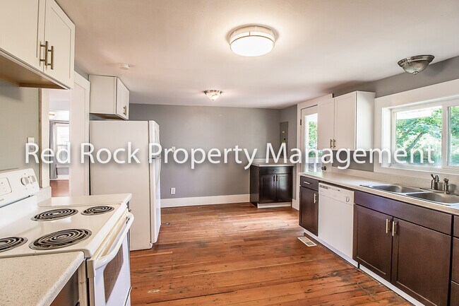 Building Photo - 18307 E Sinto Ave