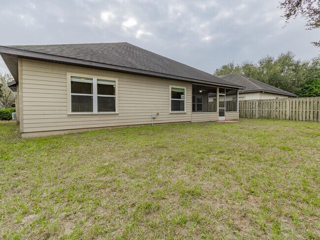 Building Photo - 8436 SW 77th Ave