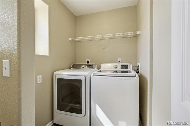 Building Photo - 5888 Biscay St