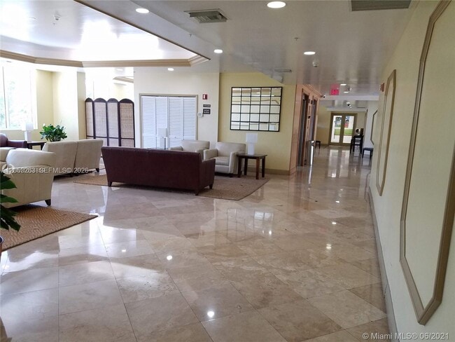 Building Photo - 3500 Coral Wy