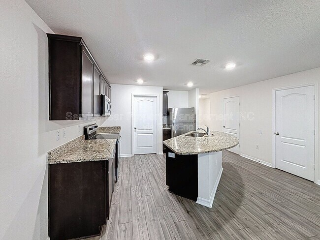 Building Photo - 5426 Companion Ln