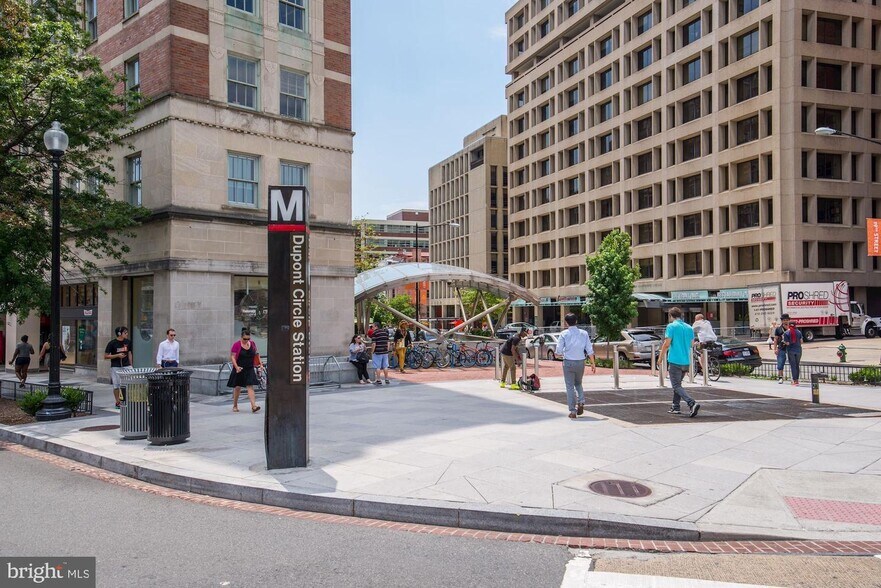 Building Photo - 1727 Massachusetts Ave NW