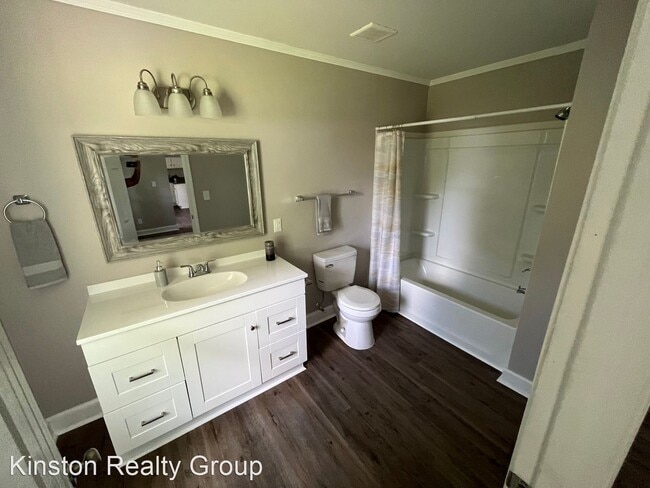 Building Photo - 3 br, 2 bath House - 550 Tyree Rd.