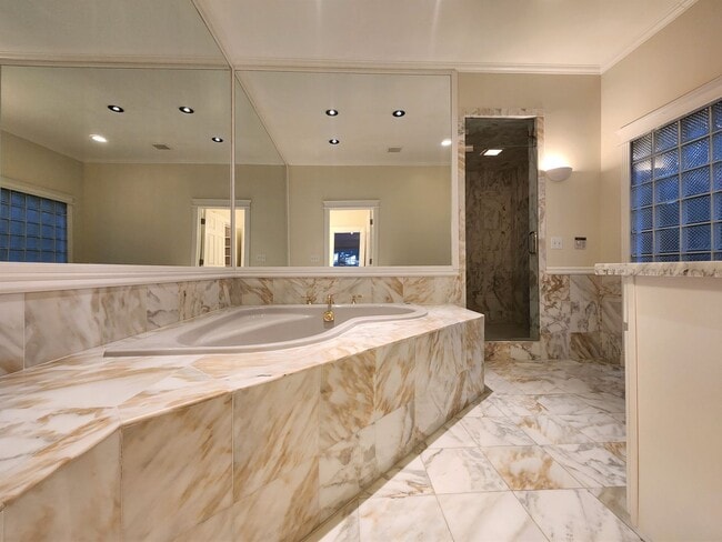 Building Photo - Extraordinary Atherton Estate with Cottage...