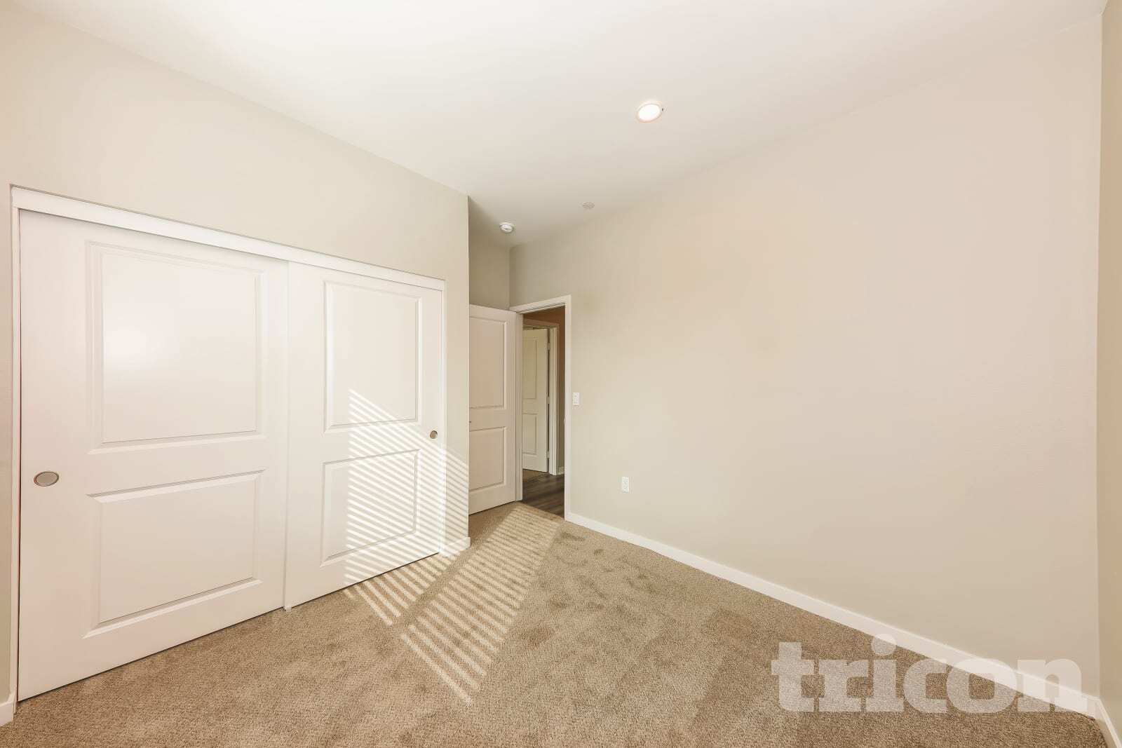 Building Photo - 1705 Lorraine Dr