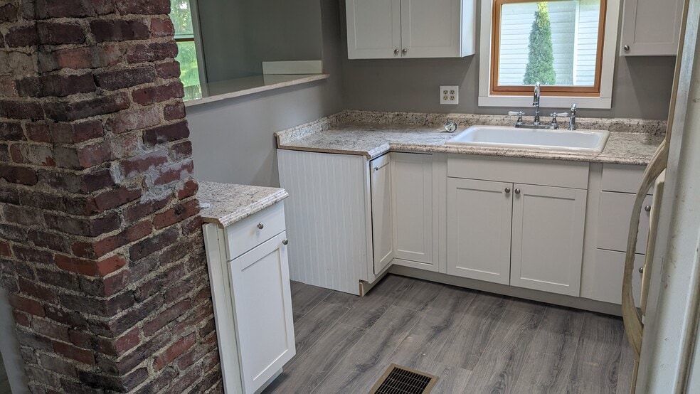 Building Photo - 1723 Rebecca St