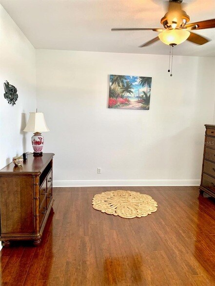 Building Photo - 24312 Westgate Blvd