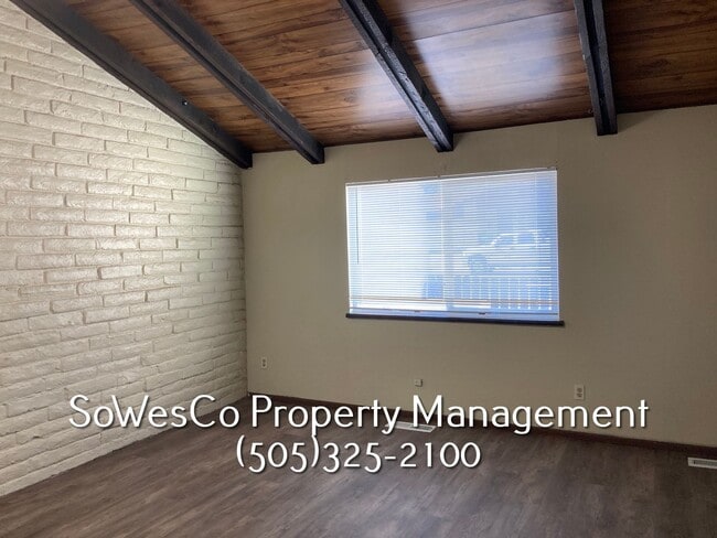 Building Photo - 3 Bedroom 2 Bath Home in Central Farmingto...