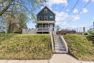 Building Photo - 816 King Georges Rd