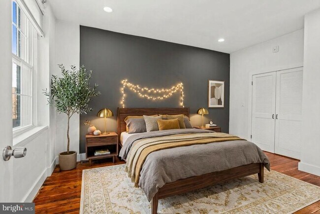 Building Photo - 120 N 3rd St