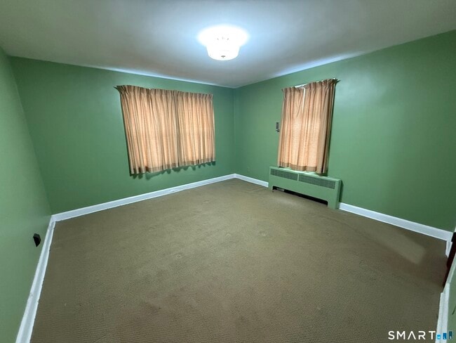 Building Photo - 59 Addison St