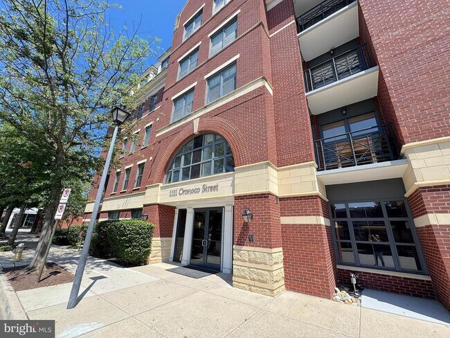 Building Photo - 1111 Oronoco St