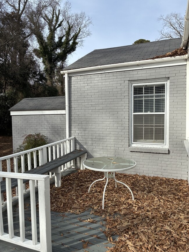 Building Photo - 3348 N Pitt St