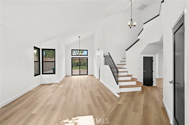 Building Photo - 1 San Vincente