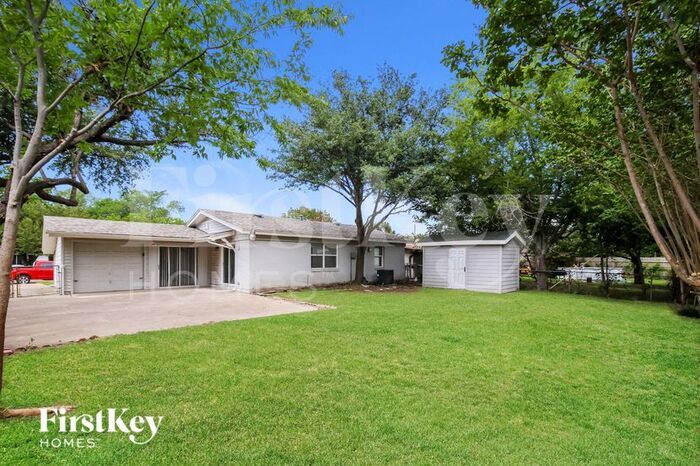Building Photo - 3510 Princeton Dr