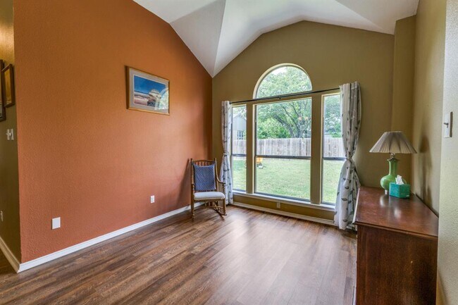 Building Photo - 6614 Bramber Ln