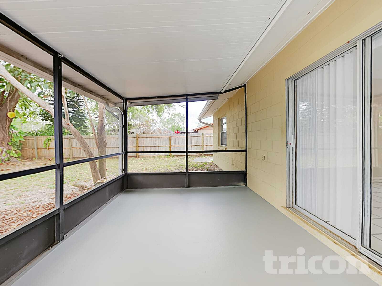 Building Photo - 14607 Knoll Ridge Dr