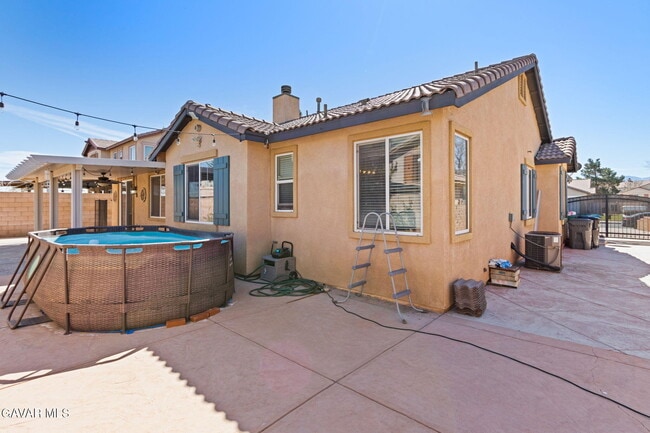 Building Photo - 5909 Viking