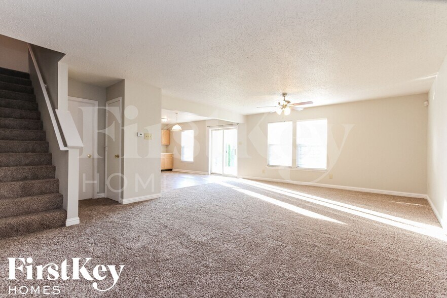 Building Photo - 6448 Front Point Dr