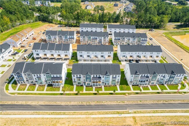 Building Photo - 15356 Oasis Sun Wy