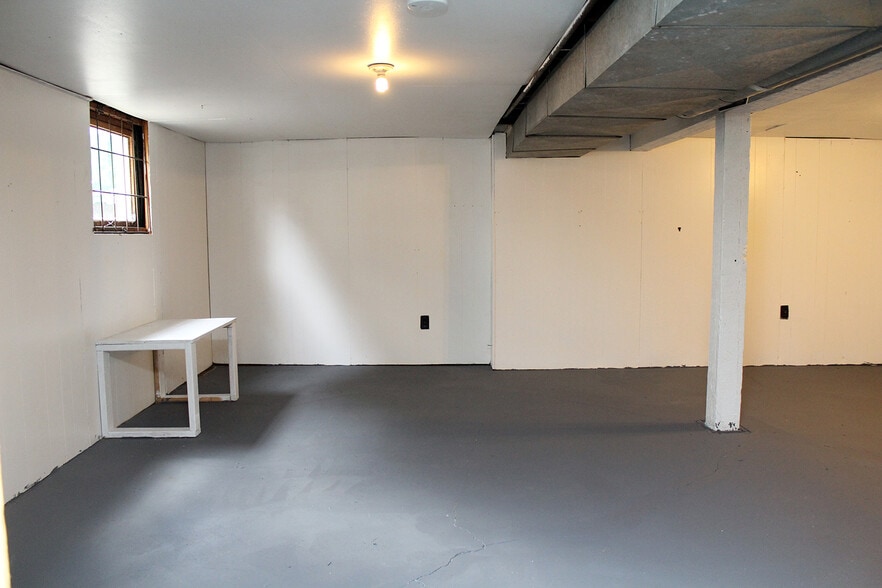 Building Photo - 4522 NE 17th Ave