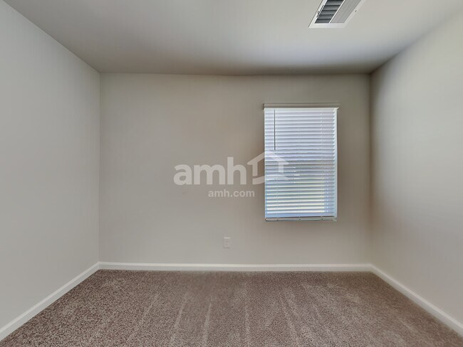 Building Photo - 118 Tobago Cir
