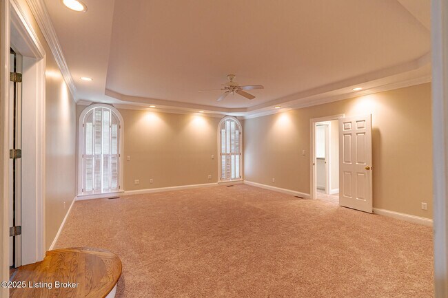 Building Photo - 3976 Shelbyville Rd