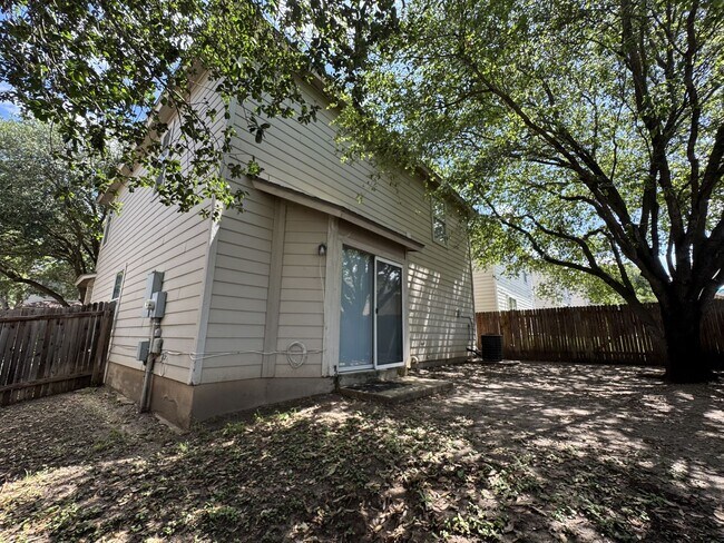 Building Photo - 861 Barrel Point