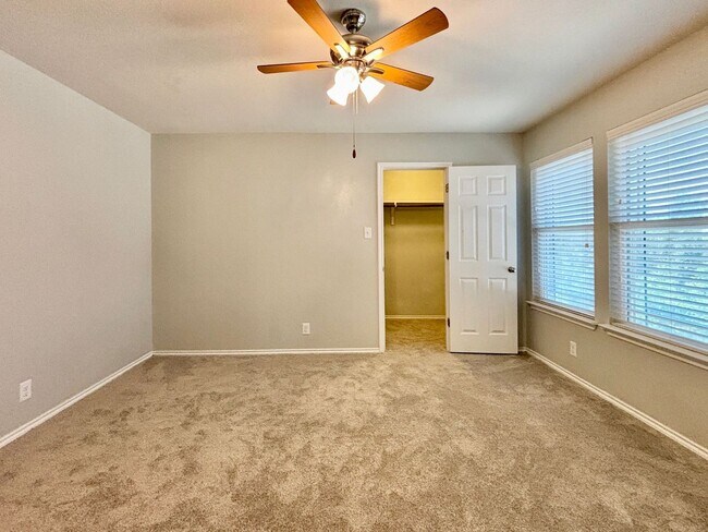 Building Photo - Welcome to this Big & Beautiful! 5 bed/3.5...