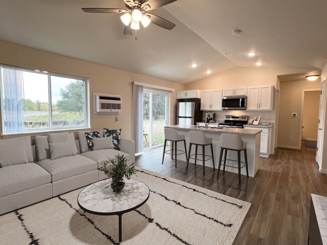 Interior Photo - SCS Rothschild Apartment Community