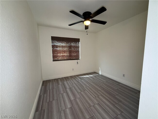 Building Photo - 4308 Apex Dr