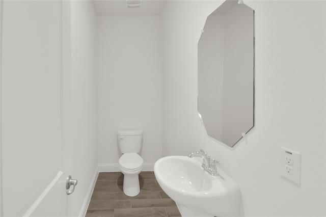 Building Photo - 7036 Windmill St