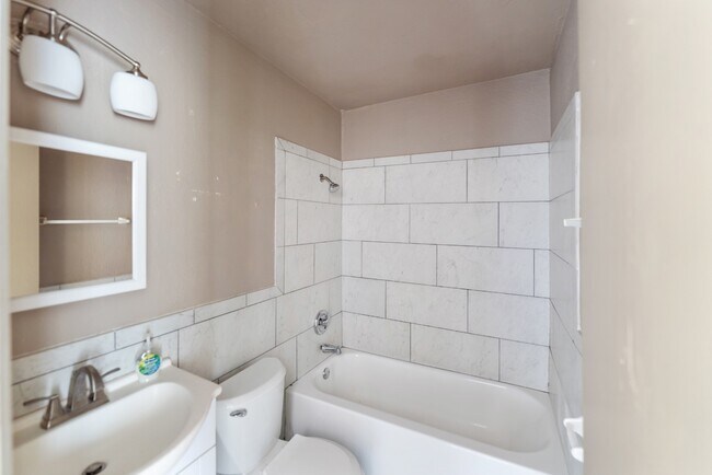 Building Photo - 3737 E 27th Pl