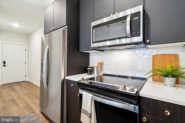 Building Photo - 1102 Germantown Ave