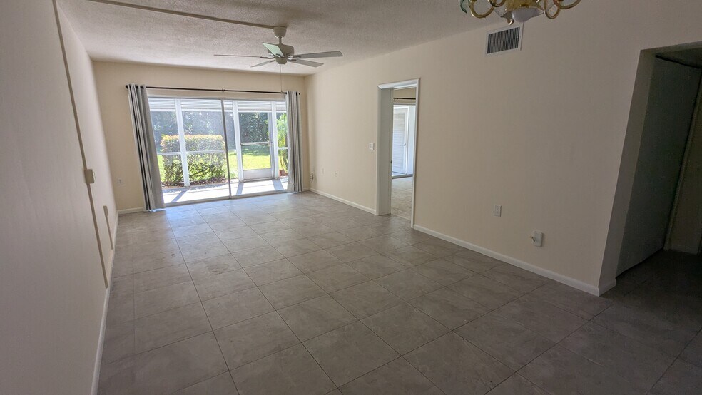 Building Photo - 1900 S Kanner Hwy