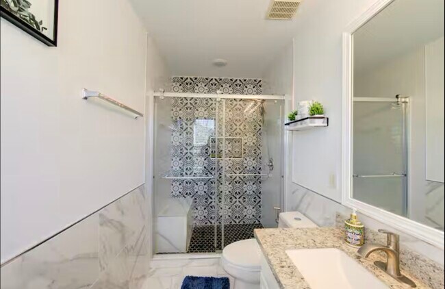 Building Photo - 13131 Dawn Hollow Ln