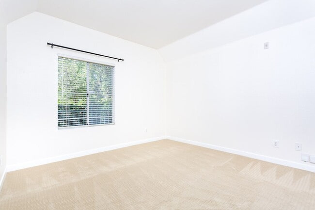 Building Photo - River Colony Condo in Mission Valley East